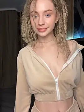 Camilla Railian online show from 30, 1, 2025