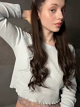 Camilla Railian online show from 19, 3, 2025