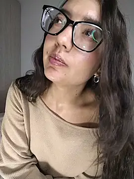 amycute  online show from 12, 6, 2026
