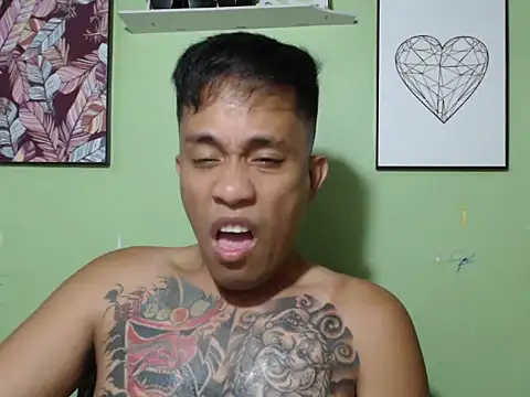 Snapshot of Thyler08 chatting on 16, 11, 2025 Thyler08 online show from 16, 11, 2025