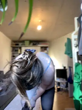 Jessica Rubatte online show from 11, 9, 2025