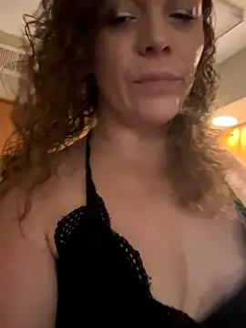 AuroraSummers online show from 12, 9, 2025