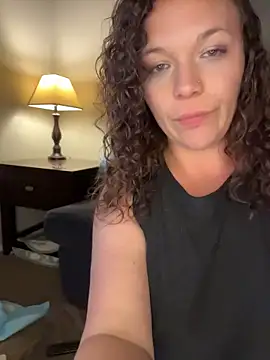 AuroraSummers online show from 24, 4, 2026