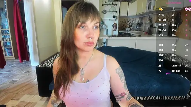 StacyTigerr online show from 11, 5, 2026