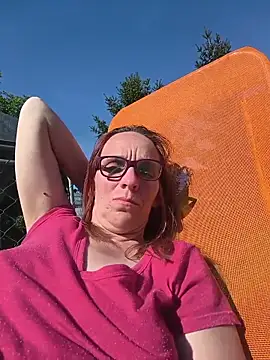 Dettybitch40 online show from 27, 4, 2026