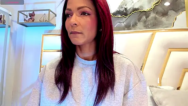 HannaPetit online show from 7, 10, 2025