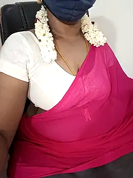 Snapshot of Tamil-hotwife chatting on 11, 9, 2025 Tamil-hotwife online show from 11, 9, 2025