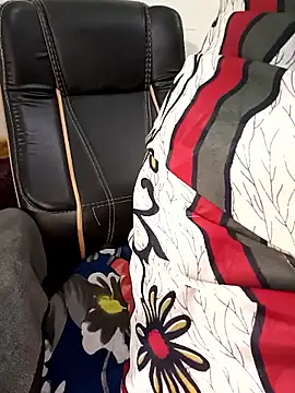 Snapshot of Tamil-hotwife chatting on 7, 10, 2025 Tamil-hotwife online show from 7, 10, 2025