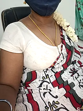 Snapshot of Tamil-hotwife chatting on 30, 4, 2026 Tamil-hotwife online show from 30, 4, 2026