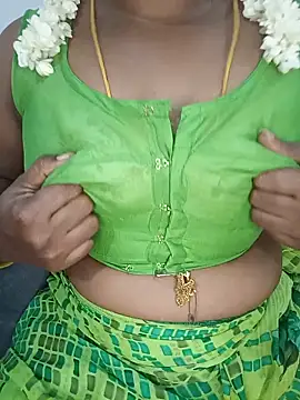 Snapshot of Tamil-hotwife chatting on 19, 5, 2026 Tamil-hotwife online show from 19, 5, 2026