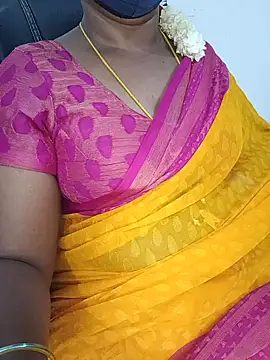 Snapshot of Tamil-hotwife chatting on 23, 5, 2026 Tamil-hotwife online show from 23, 5, 2026
