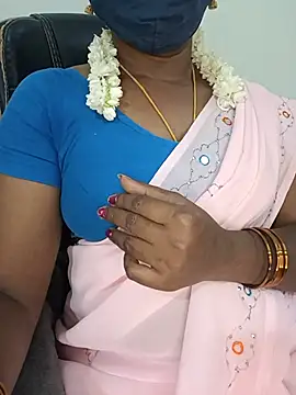 Snapshot of Tamil-hotwife chatting on 28, 5, 2026 Tamil-hotwife online show from 28, 5, 2026