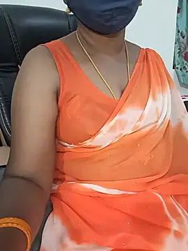 Snapshot of Tamil-hotwife chatting on 1, 6, 2026 Tamil-hotwife online show from 1, 6, 2026