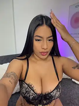 Sara mocca  online show from 25, 4, 2026