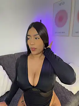Sara mocca  online show from 25, 7, 2026