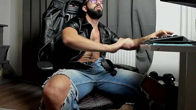 liamaesthetic online show from 23, 12, 2024