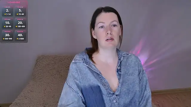 Snapshot of Kira_land chatting on 10, 9, 2025 Kira land online show from 10, 9, 2025