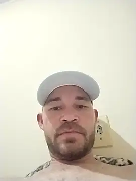 Snapshot of dottado05 chatting on 8, 11, 2025 dottado05 online show from 8, 11, 2025