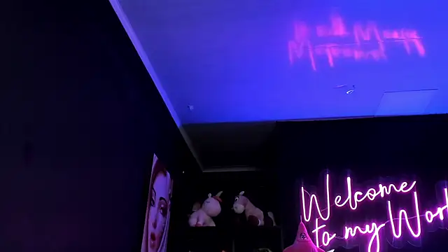 Emilyjhonson 01 online show from 25, 4, 2026