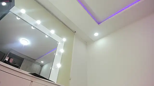 Snapshot of karlyn_angels chatting on 11, 1, 2026 karlyn angels online show from 11, 1, 2026