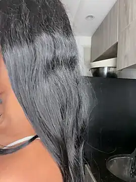 karlyn angels online show from 30, 6, 2026