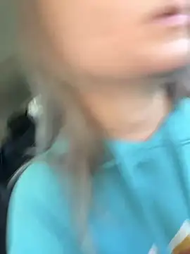 Snapshot of Vivian_MayXxX chatting on 20, 2, 2025 Vivian MayXxX online show from 20, 2, 2025