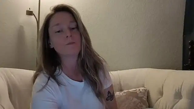 Snapshot of Vivian_MayXxX chatting on 4, 11, 2025 Vivian MayXxX online show from 4, 11, 2025