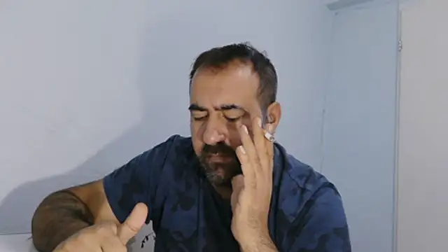 Snapshot of ZYXEL353 chatting on 16, 11, 2025 ZYXEL353 online show from 16, 11, 2025