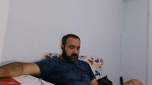 Snapshot of ZYXEL353 chatting on 24, 11, 2025 ZYXEL353 online show from 24, 11, 2025