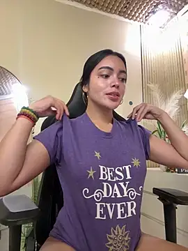 HotstuffCherrySummer online show from 23, 4, 2026