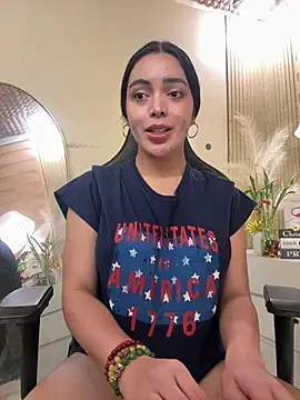 HotstuffCherrySummer online show from 25, 4, 2026