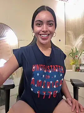 HotstuffCherrySummer online show from 25, 4, 2026