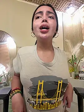 Snapshot of HotstuffCherrySummer chatting on 5, 5, 2026 HotstuffCherrySummer online show from 5, 5, 2026