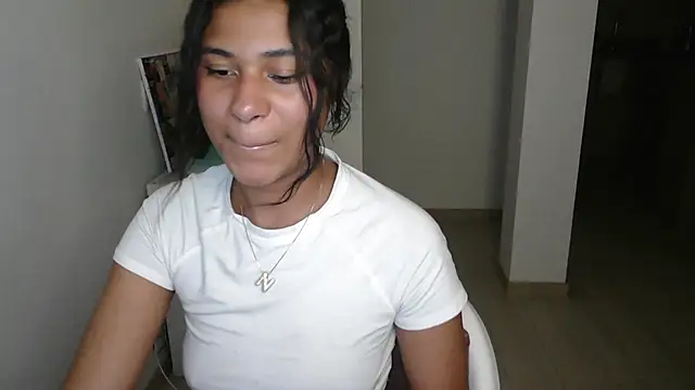 dark enchantress  online show from 15, 1, 2025