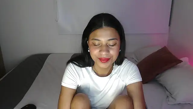 dark enchantress  online show from 11, 3, 2025