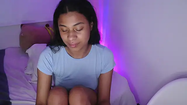 dark enchantress  online show from 18, 3, 2025