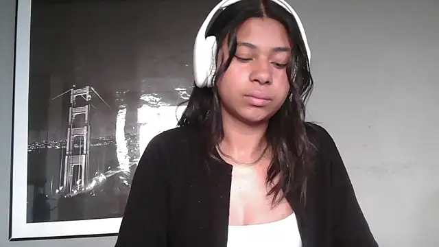 dark enchantress  online show from 7, 2, 2026