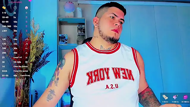 Snapshot of Thomas_chubbyxhot chatting on 13, 2, 2025 Thomas chubbyxhot online show from 13, 2, 2025