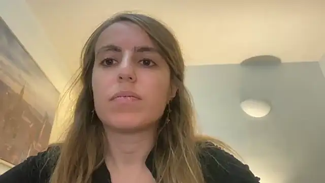 Snapshot of Mollyy998 chatting on 4, 11, 2025 Mollyy998 online show from 4, 11, 2025