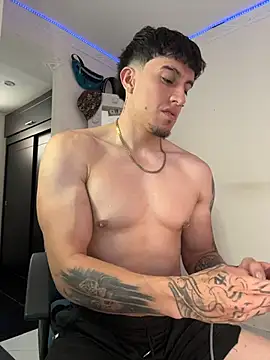 strongboy  online show from 25, 7, 2026