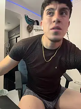 strongboy  online show from 27, 7, 2026