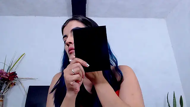 AikoTailor online show from 18, 9, 2025