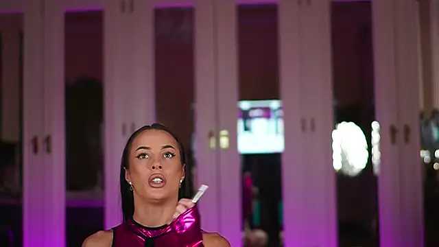 Snapshot of Katyerave chatting on 19, 1, 2025 Katyerave online show from 19, 1, 2025