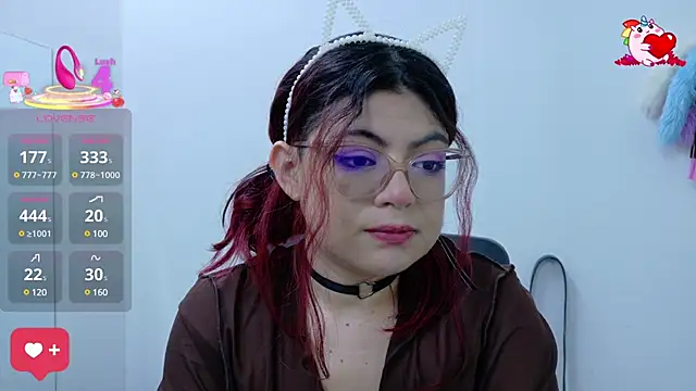 Catwhite  online show from 11, 3, 2025