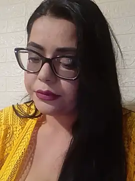 AriaRussell online show from 24, 7, 2026