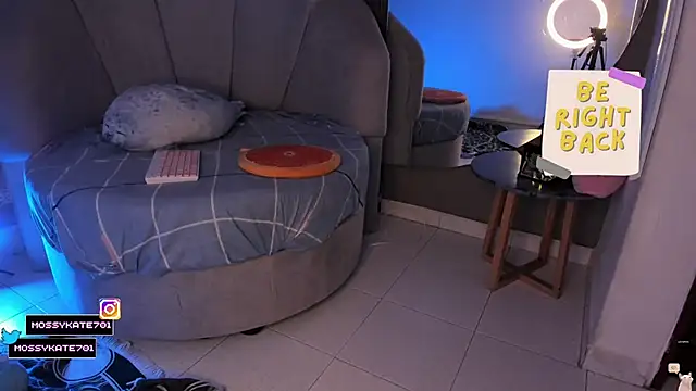 Katemoss70 online show from 27, 2, 2026