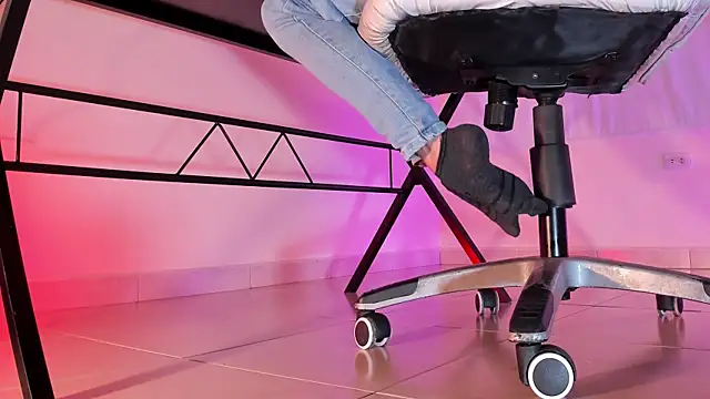 Snapshot of ArchieCollins chatting on 24, 9, 2025 ArchieCollins online show from 24, 9, 2025