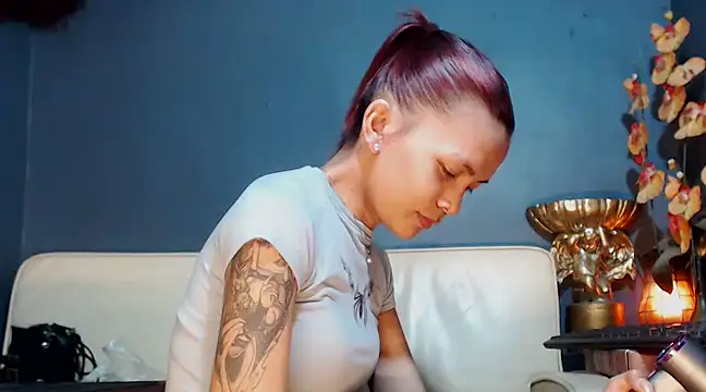 Snapshot of juicyCOCKeva chatting on 8, 3, 2025 juicyCOCKeva online show from 8, 3, 2025