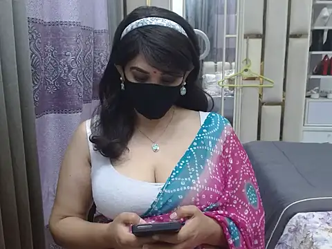 Lovelywife786 online show from 25, 7, 2026