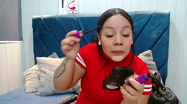 EmilyQueen3x online show from 28, 2, 2025